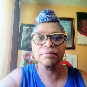 Meet your Posher, Angelette